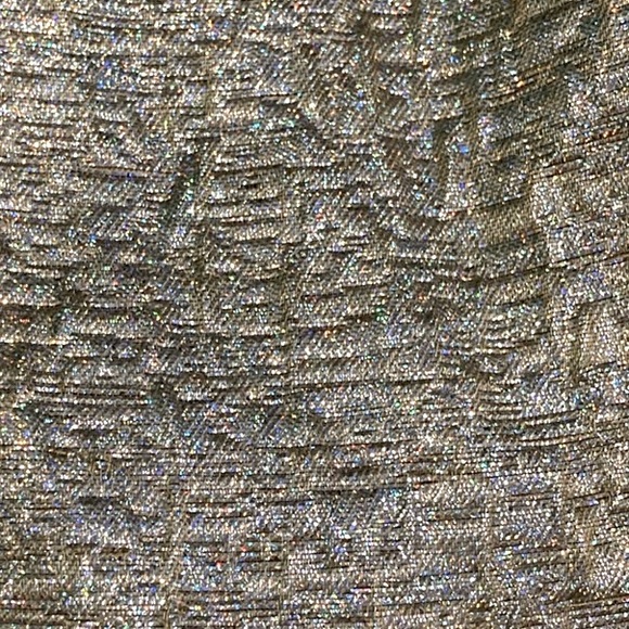 NWT Mac Duggal 66975M Oyster Metallic One Shoulder Front Slit Ruffle Gown - Sz 6 - Picture 7 of 12